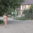 Обнаженная женщина на улицах Соль-Илецка попала на камеру - Orenburg.Media