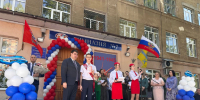 В школах прозвенели последние звонки - Законодательное Собрание