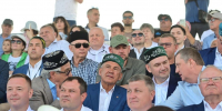 Глава Татарстана покатал оренбуржцев на внедорожнике времён СССР - Orenburg.Media