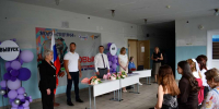 Председатель Оренбургского горсовета вручила аттестаты выпускникам школы №64 - ProOren.Ru