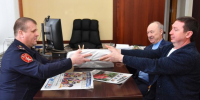 В Оренбурге журналисты передали периодические печатные издания бойцам Росгвардии - Time56.Ru