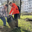 Участники СВО вышли на субботник в сквере Салмышского боя в Оренбурге - Газета Оренбуржье